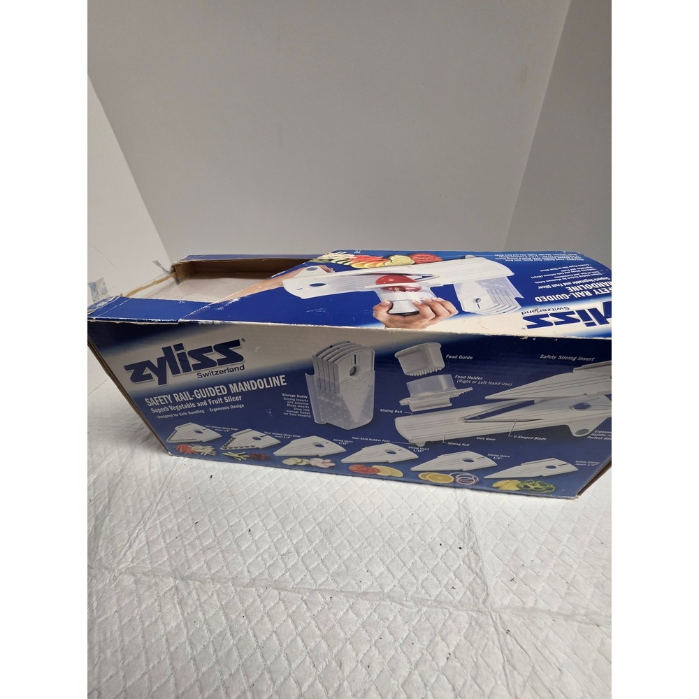 Zyliss Safety Rail-Guided Mandoline Slicer V-Shaped Blade White Kitchen Tool